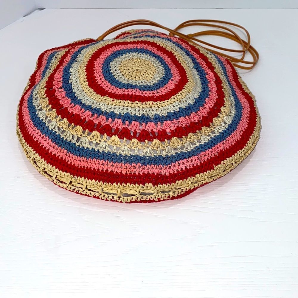 DKNY Circle Woven Boho Style Shoulder Bag - Picture 12 of 13